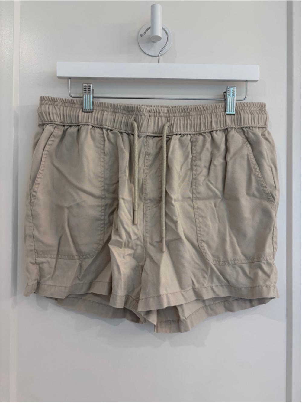 Quince 100% Tencel Lyocell Pull-On Shorts - Beige - Size Large